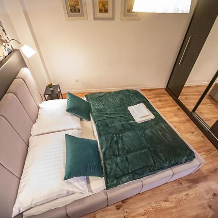 Apartament Marklissa レシナ エクステリア 写真