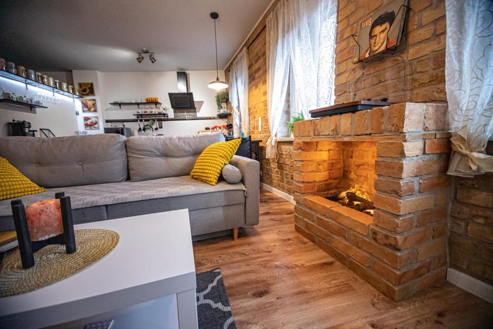 Apartament Marklissa レシナ エクステリア 写真